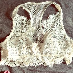 VS Laced Bralette Pearl White 😘